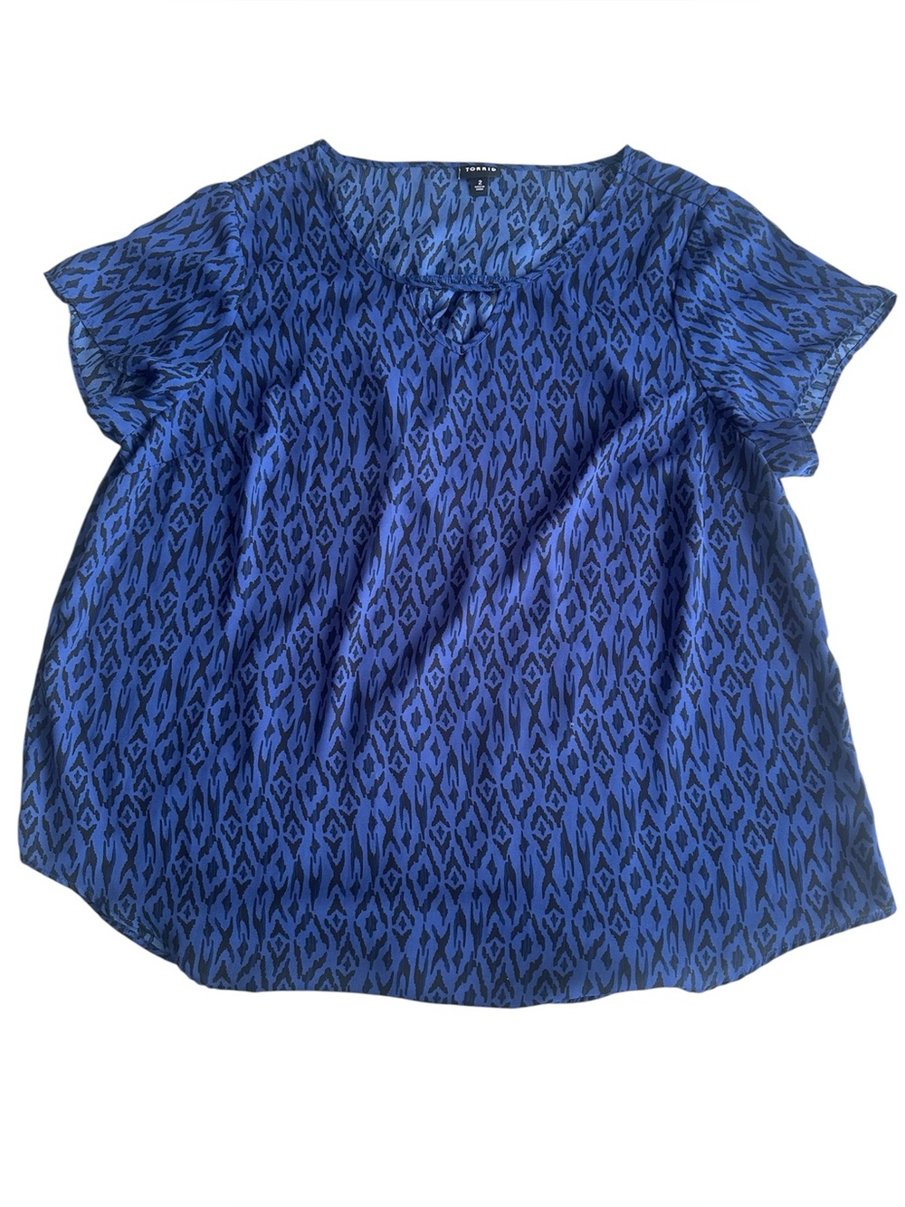 Torrid Blue Black‎ Diamond Geo Print Short Sleeve Keyhole Blouse Size 2